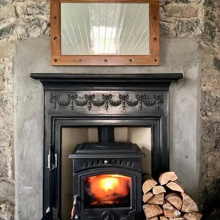 Cosy In Galway Creggs